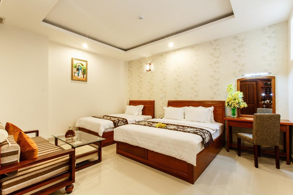 Long Bao Chau Hotel Thu Dau Mot Екстериор снимка
