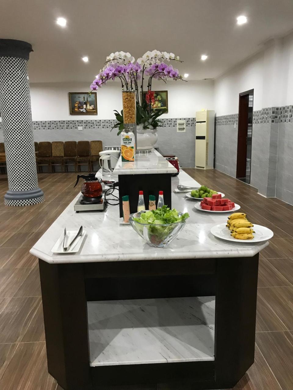 Long Bao Chau Hotel Thu Dau Mot Екстериор снимка