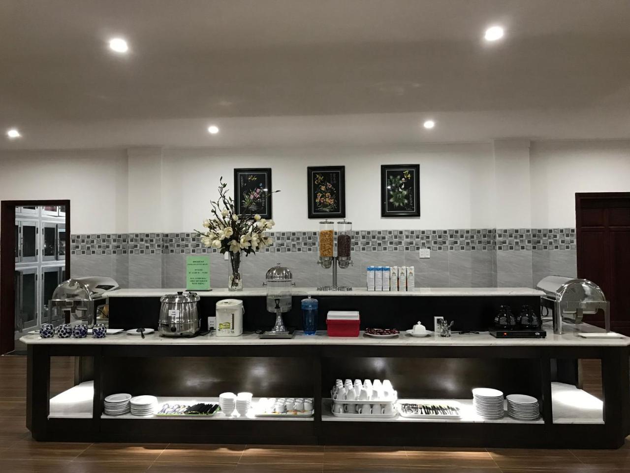 Long Bao Chau Hotel Thu Dau Mot Екстериор снимка