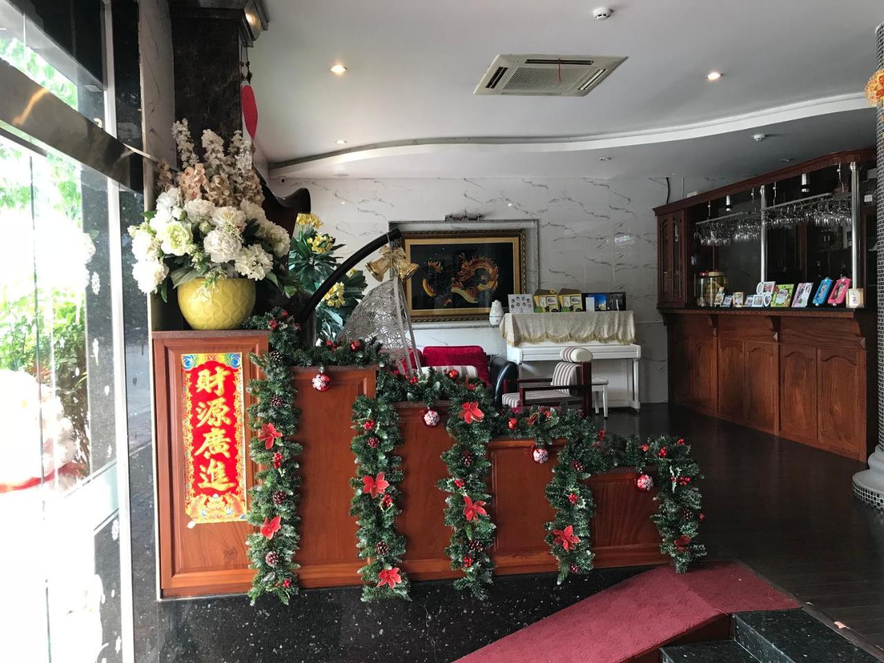 Long Bao Chau Hotel Thu Dau Mot Екстериор снимка