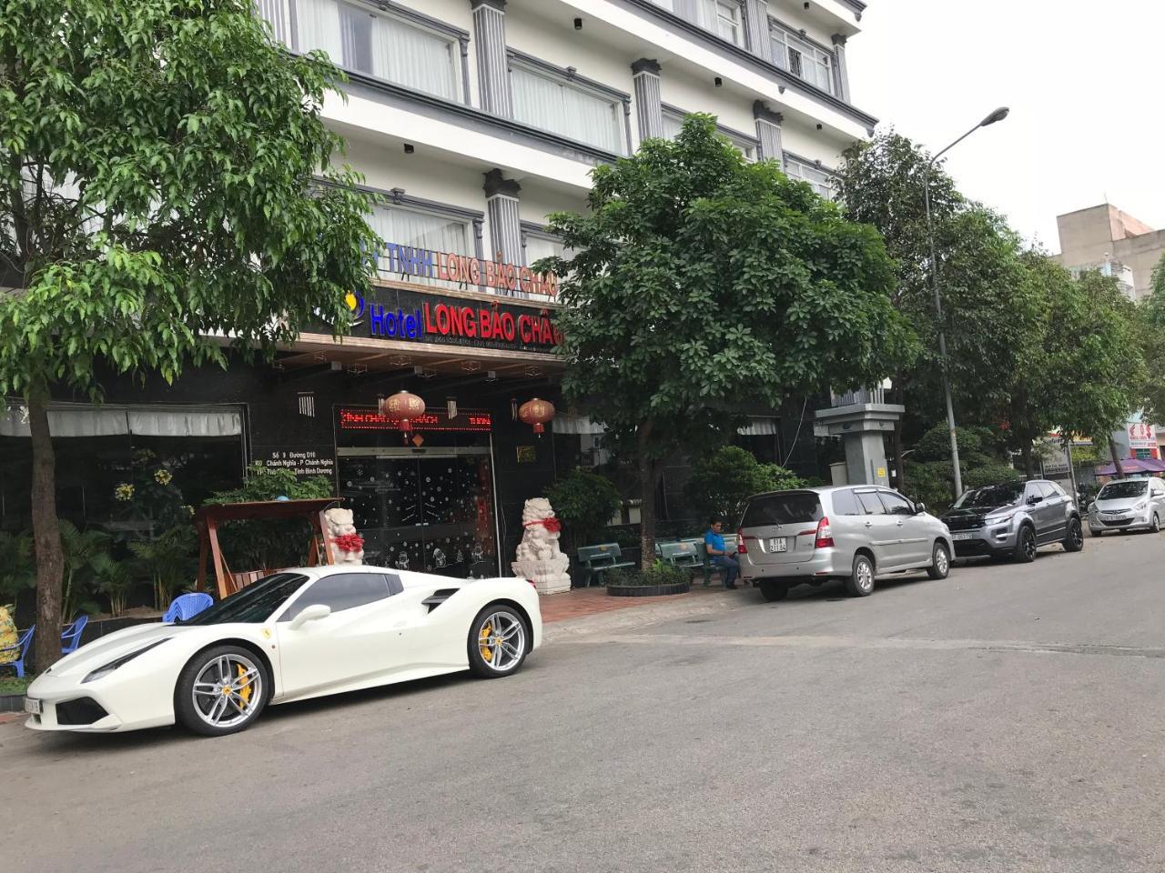 Long Bao Chau Hotel Thu Dau Mot Екстериор снимка