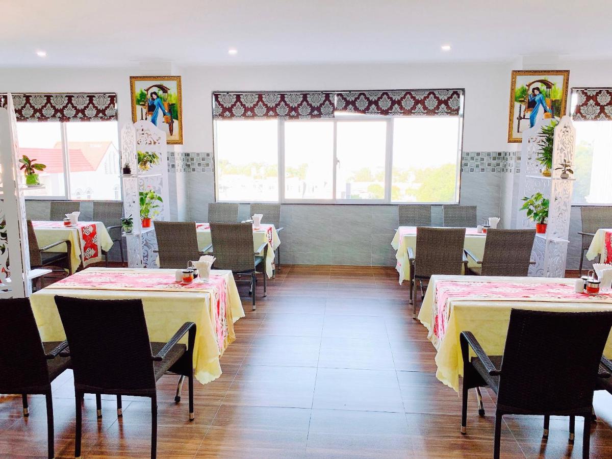 Long Bao Chau Hotel Thu Dau Mot Екстериор снимка