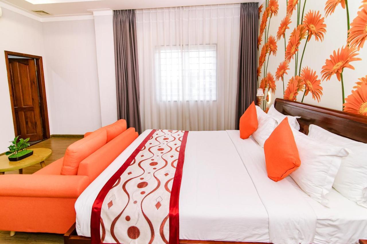 Long Bao Chau Hotel Thu Dau Mot Екстериор снимка