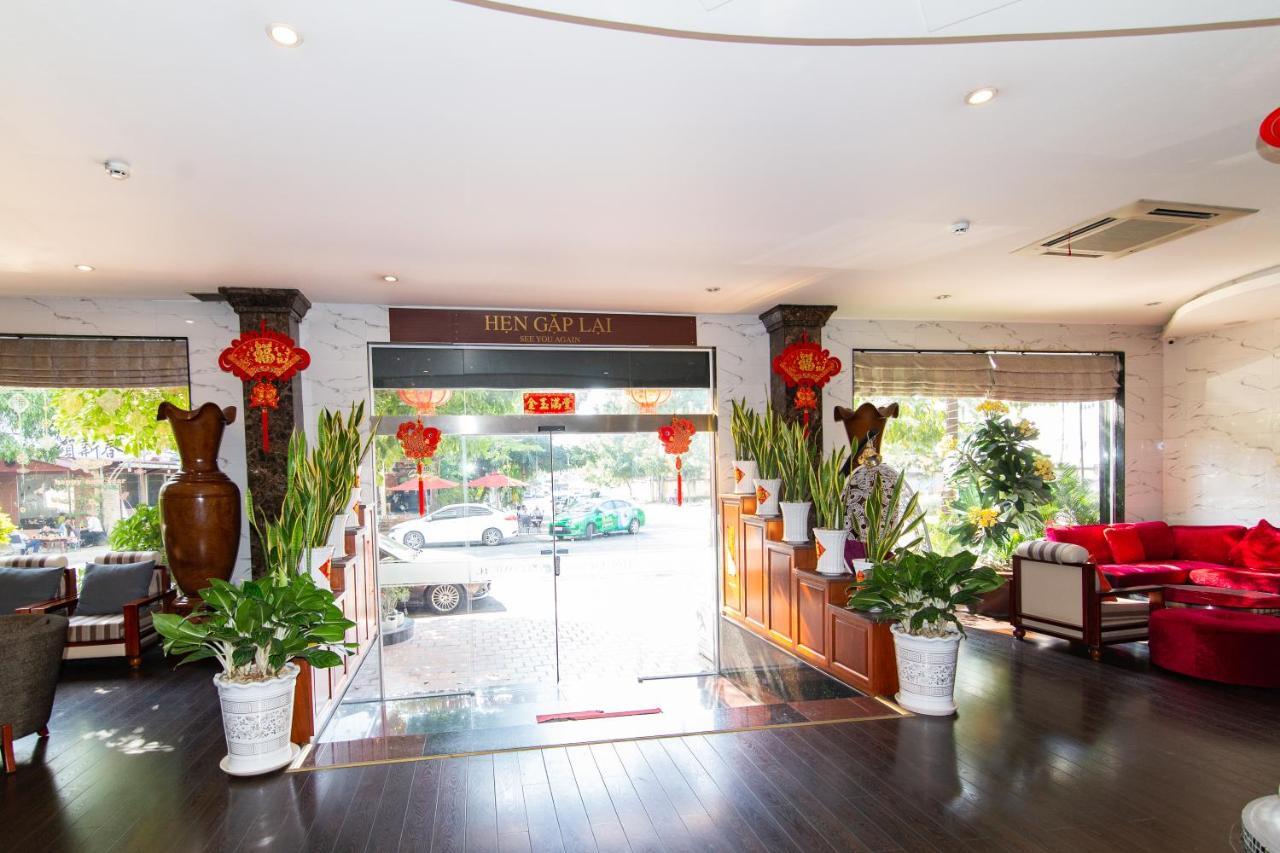 Long Bao Chau Hotel Thu Dau Mot Екстериор снимка