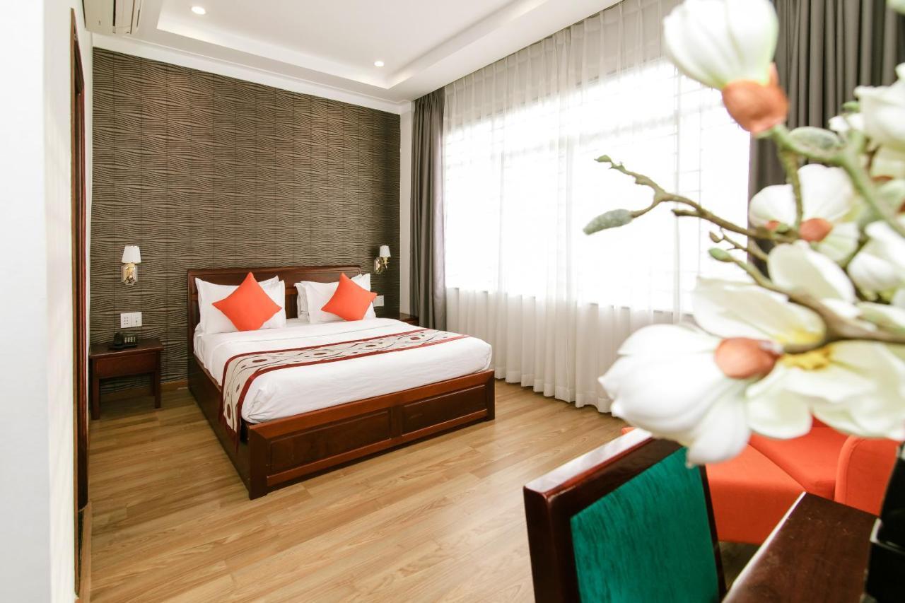 Long Bao Chau Hotel Thu Dau Mot Екстериор снимка