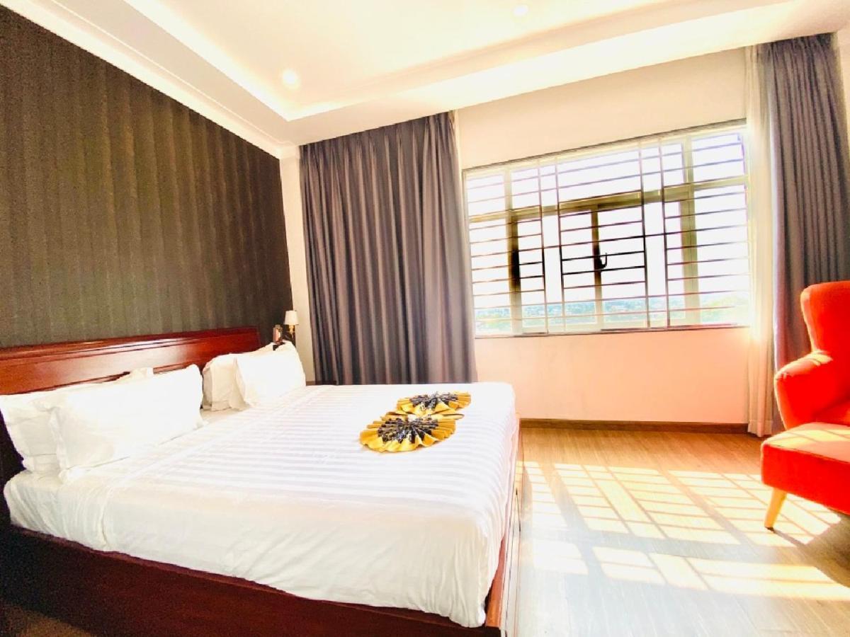 Long Bao Chau Hotel Thu Dau Mot Екстериор снимка